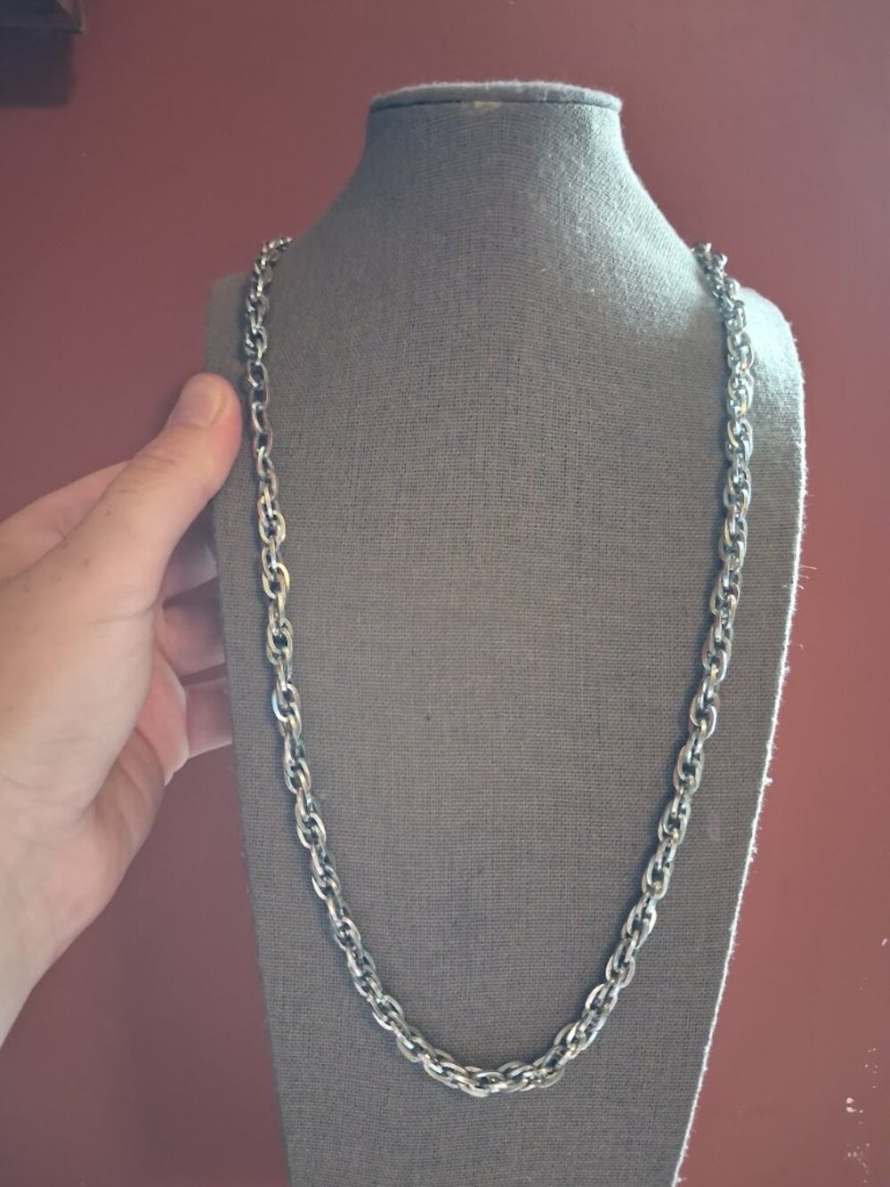 36 inch Sarah Coventry chain necklace